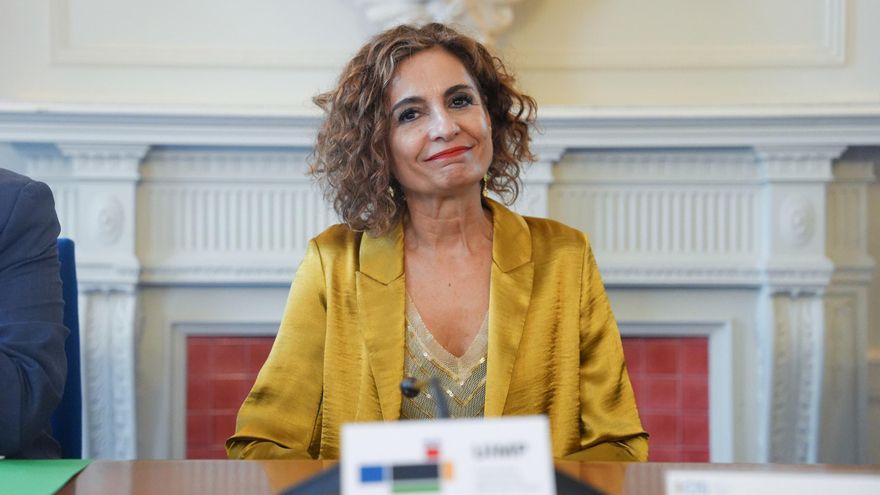 Hacienda cesa al subdirector de Tributos Locales y al director Económico de Loterías, imputados por el caso Montoro