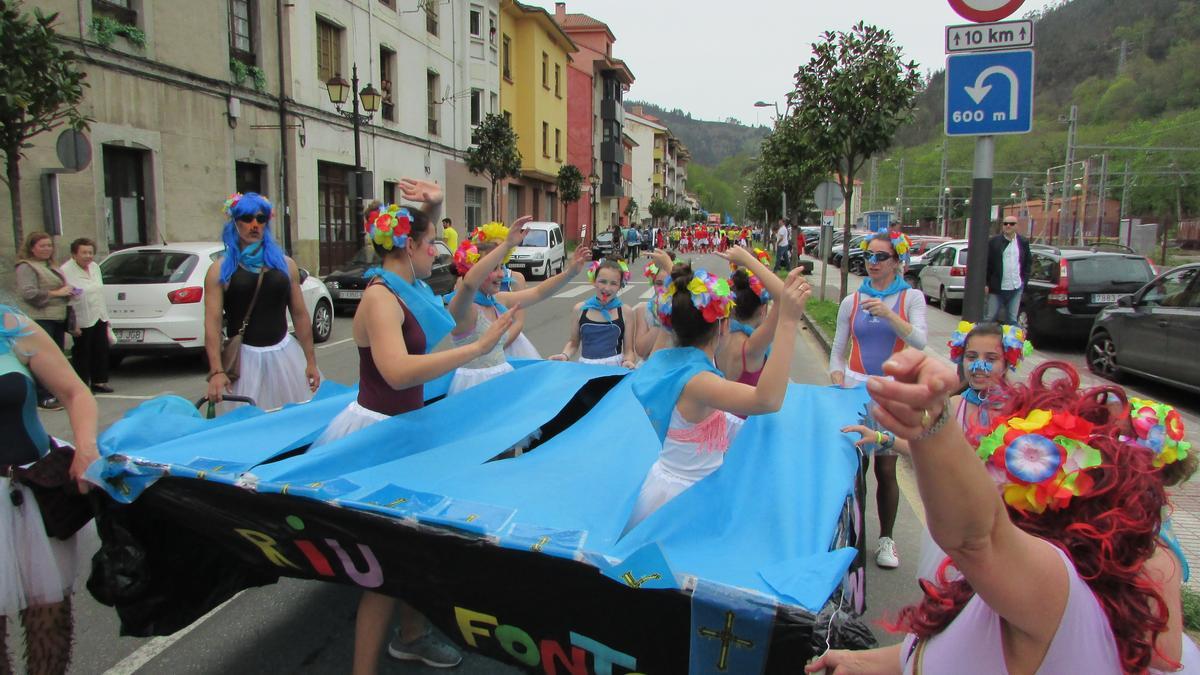 Ambiente en el desfile organizado por el Ríu Fontoria.