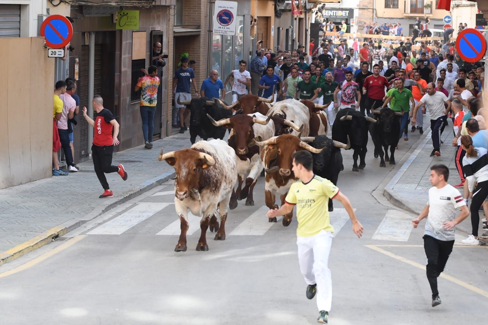 Las mejores imágenes del primer encierro de la Fira d'Onda