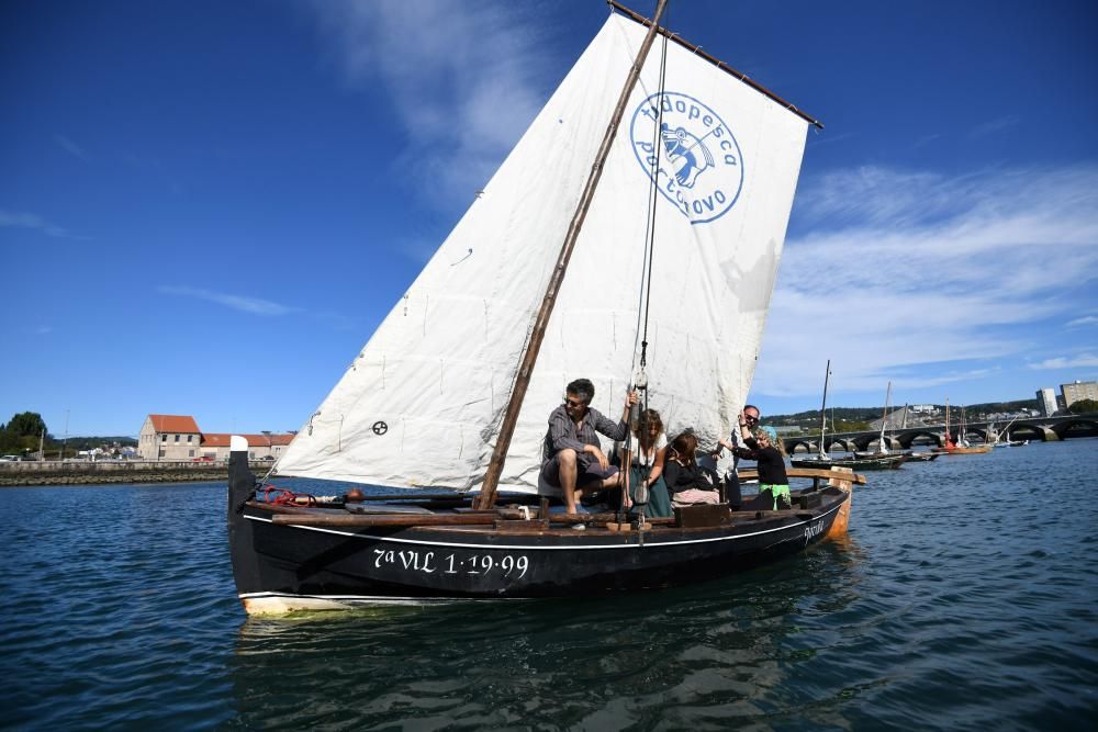 Miles de asistentes consolidan la Feira Franca como una de las fiestas históricas más destacadas de Galicia