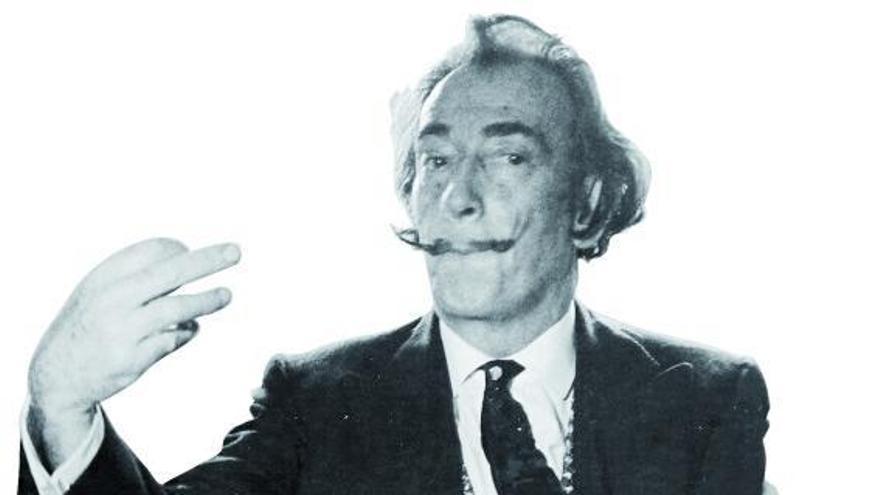 La modista de Dalí vive su retiro en Tomiño