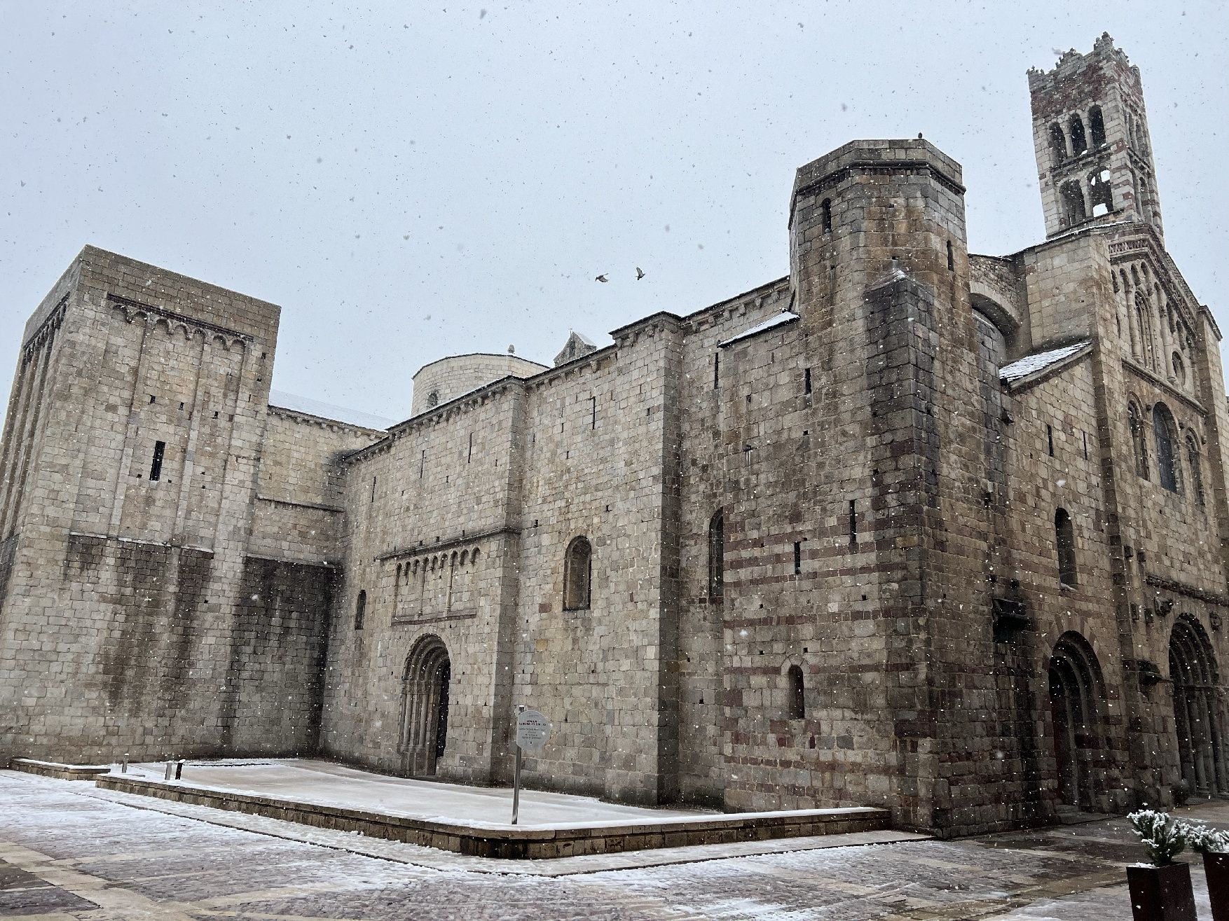 La nevada més important de la temporada emblanquina diferents punts de la Catalunya central