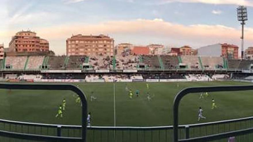 El CD Castellón cede un empate con el Elche Ilicitano (2-2) pese a ponerse con dos goles de ventaja