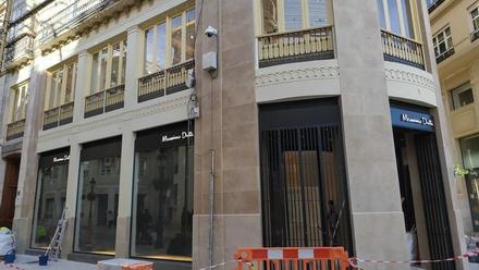 Massimo Dutti abre este viernes su nueva tienda en la calle Larios - La  Opinión de Málaga
