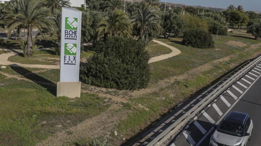 El acceso de los trabajadores al Parque Empresarial de Elche se estima en un 50%