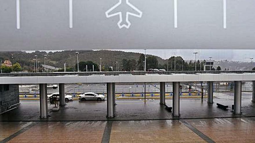 Vista de la parada de taxis del aeropuerto.