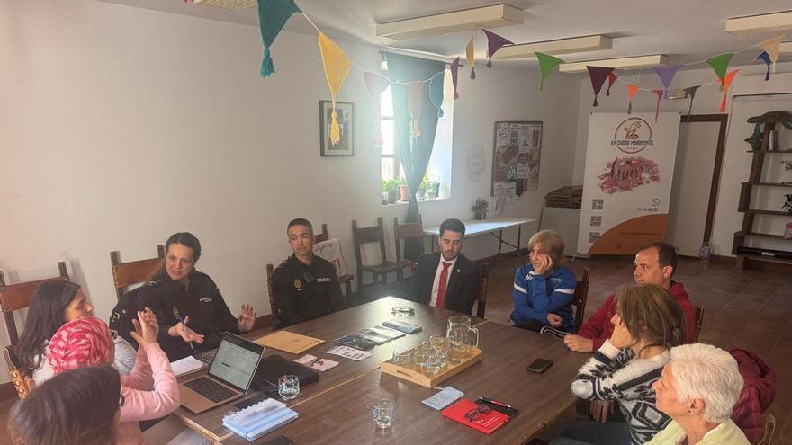 Inseguridad en Cáceres: vecinos denuncian sensación de temor en la plaza de la Concepción por conductas incívicas