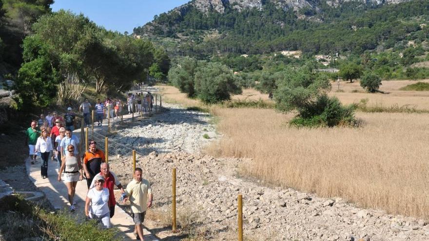 El paseo entre Calvià vila y es Capdellà se iluminará con farolas solares.