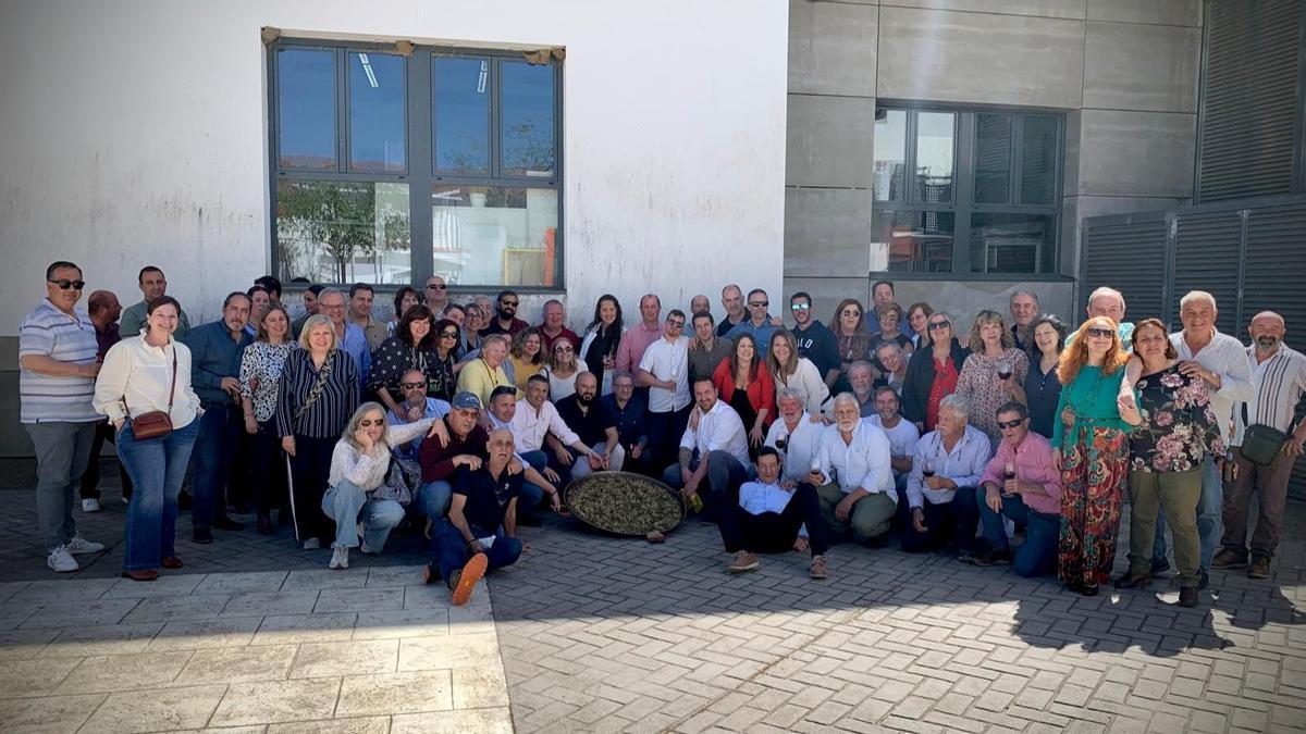 Miembros de Pie Azul en su convivencia y comida de primavera