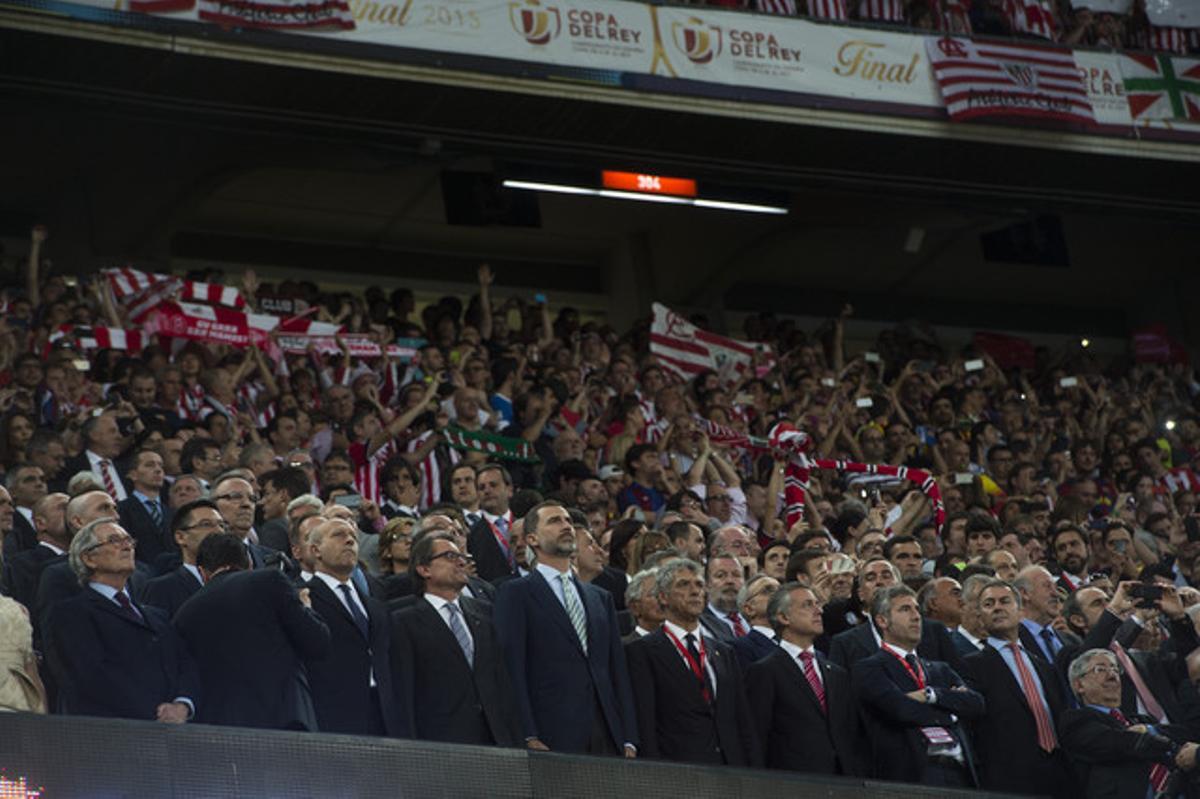 La llotja durant la xiulada en la final de la Copa.