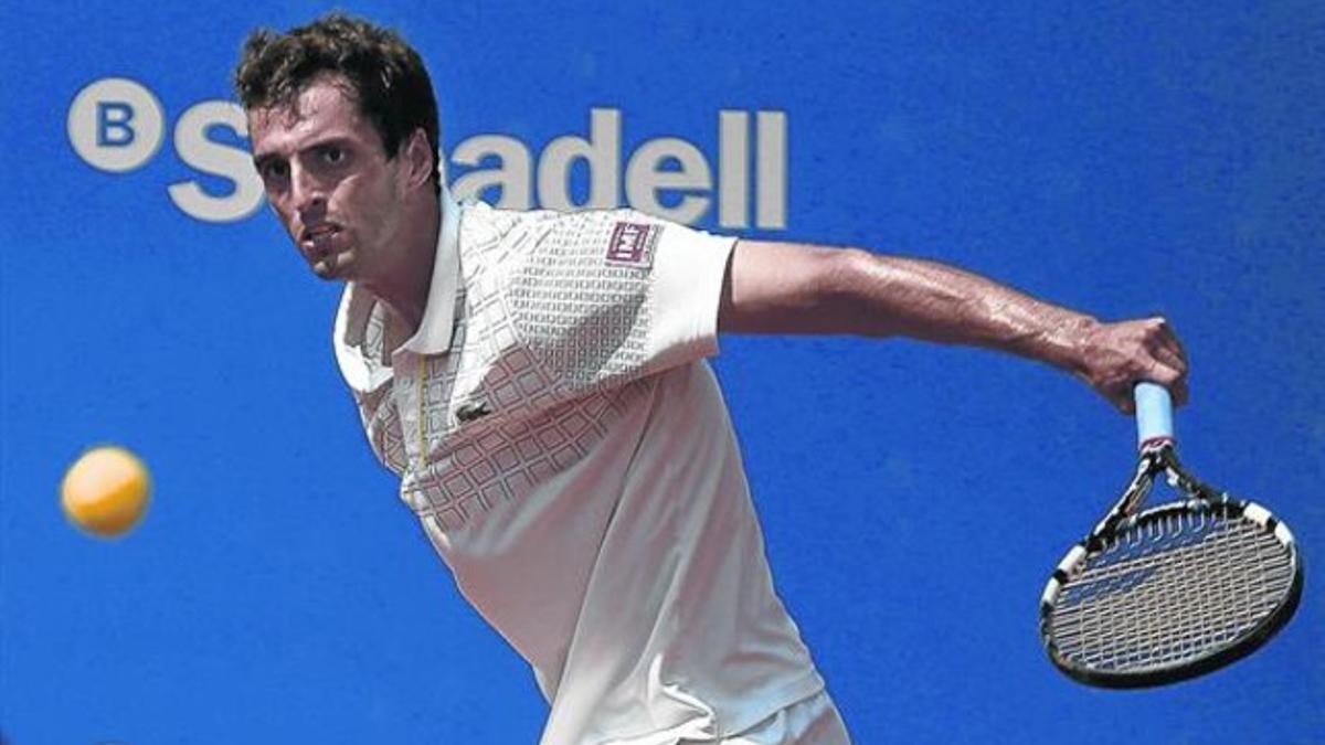 Albert Ramos, durante el partido de ayer ante Davydenko en el Reial Club Tennis Barcelona.