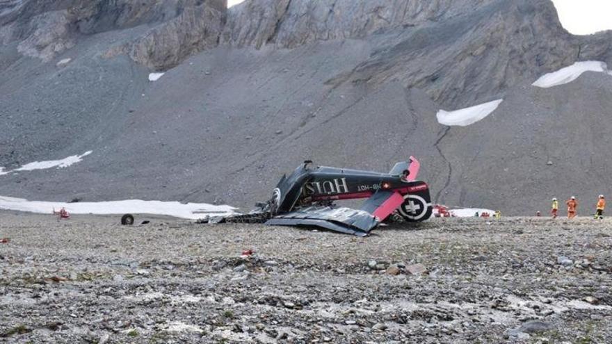 Veinte muertos en un accidente aéreo en los Alpes suizos