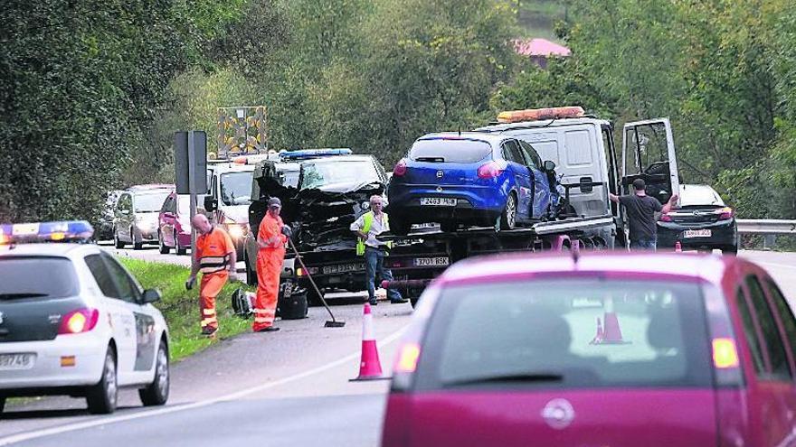 El momento de la retirada de los vehículos en el Corredor.