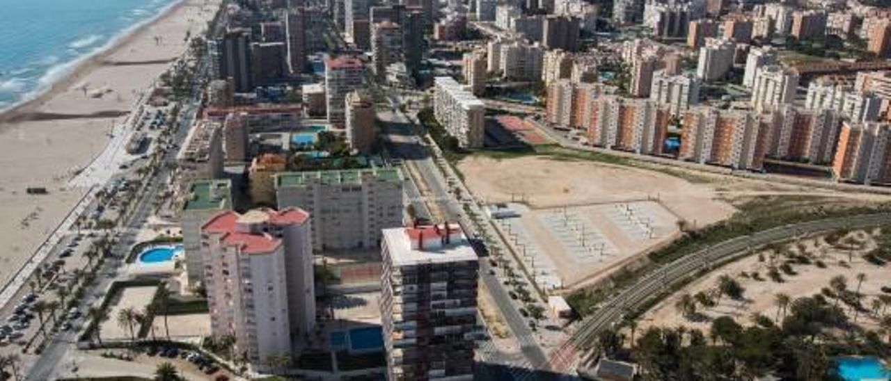 Edificios de viviendas en Playa de San Juan (Alicante).