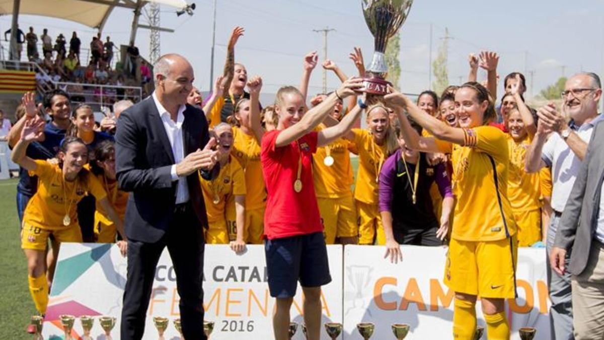 El Barça Femenino se impuso al Espanyol por 6-0 para ganar la Copa Catalunya