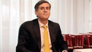González-Trevijano o com un president caducat té interès personal a prolongar les seves funcions en el TC, Ernesto Ekaizer