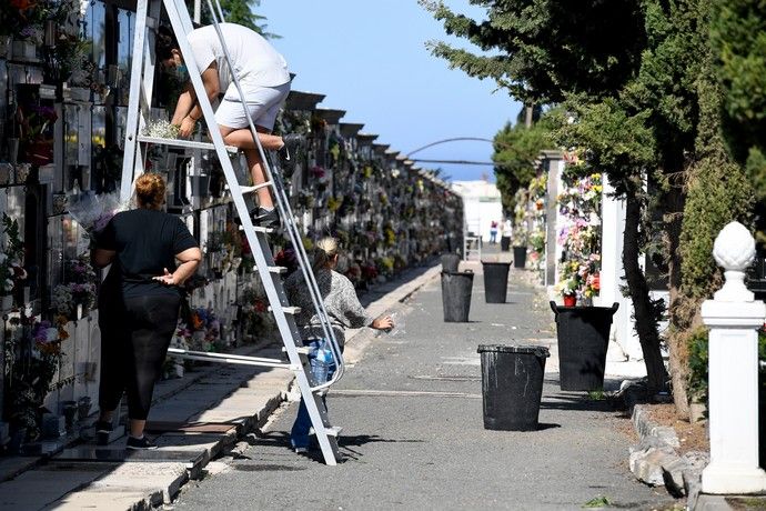 31 de octubre en el cementerio de San Lázaro