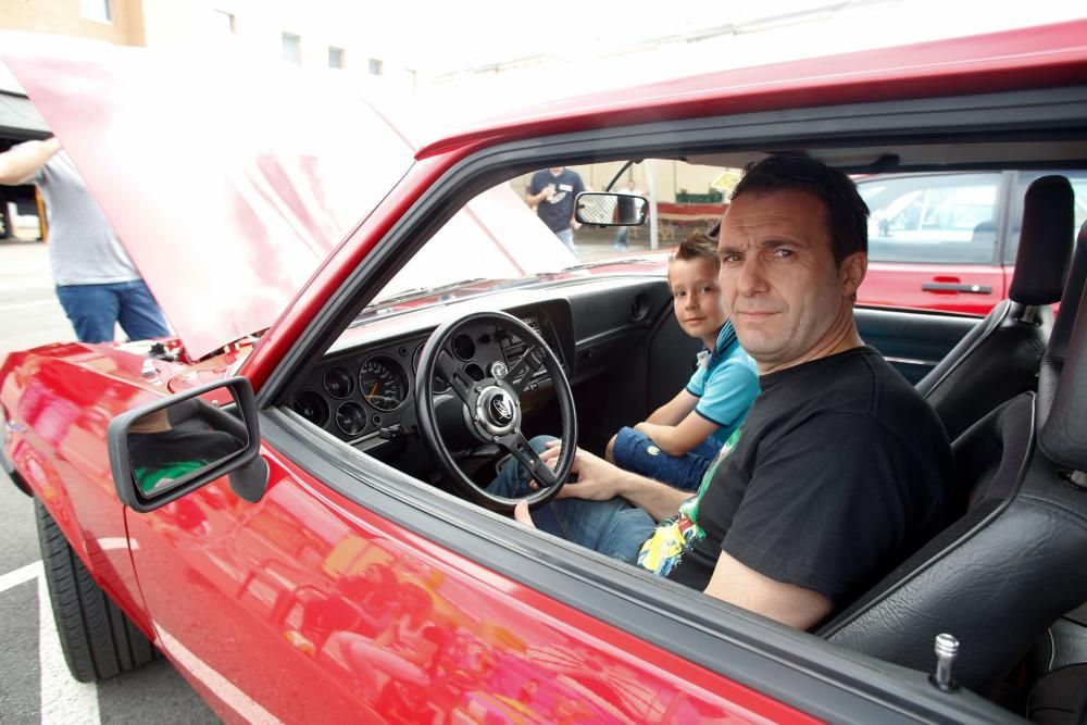 Fiestas de la Luz, exhibición de coches clásicos