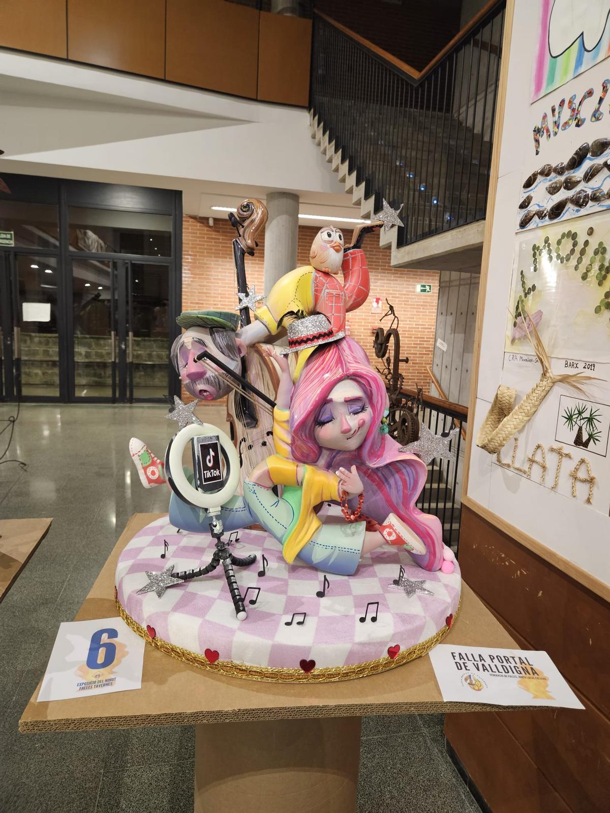Las mejores imágenes de la Exposició del Ninot de Tavernes de la Valldigna Las mejores imágenes de la Exposició del Ninot de Tavernes de la Valldigna