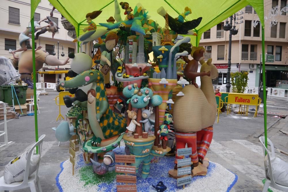 Falla Grabador Esteve- Cirilo Amorós