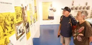 La Asturias moderna es "de lo más interesante de conocer", valoran los visitantes del stand de LA NUEVA ESPAÑA