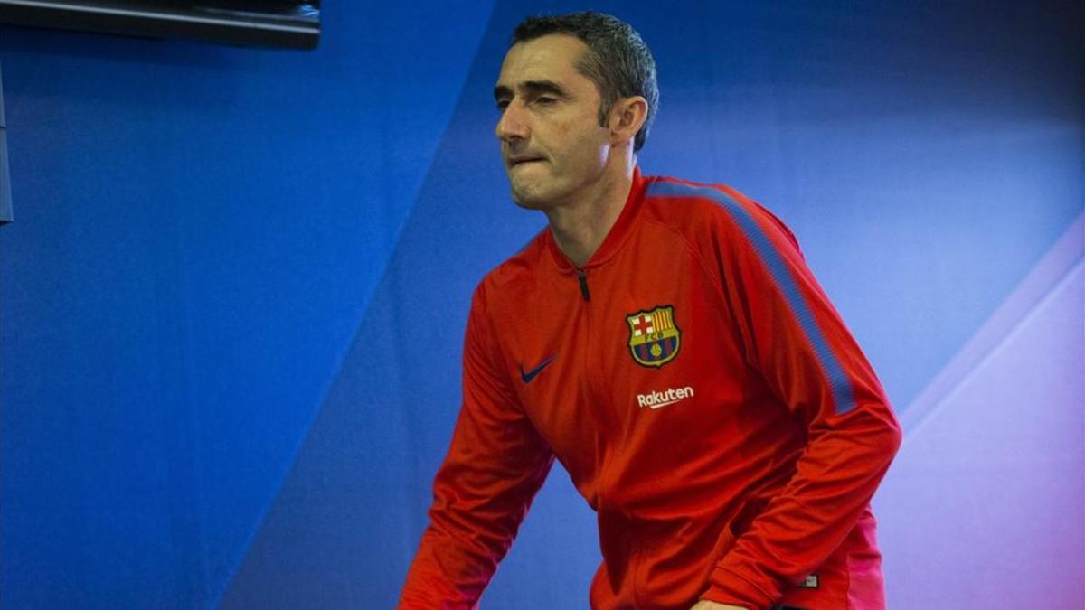 Ernesto Valverde, a su entrada en la rueda de prensa