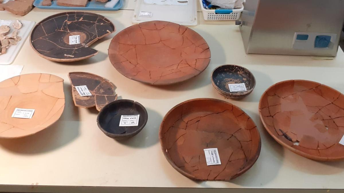 Las ocho nuevas piezas del yacimiento costero han sido restauradas en los laboratorios del museo a lo largo del pasado año 2020.