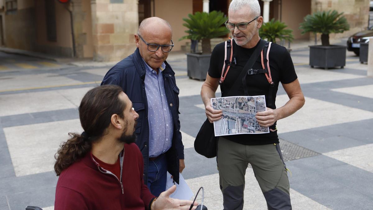 Pedro Sosa presentaba las mociones esta mañana junto a miembros de su partido.