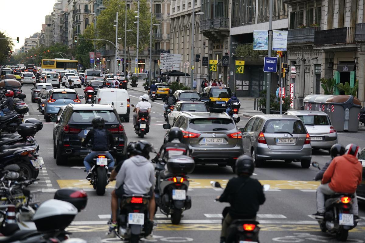 La imagen habitual de la calle de Aragó