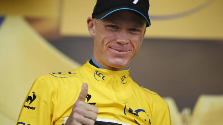 Froome celebra una victoria.