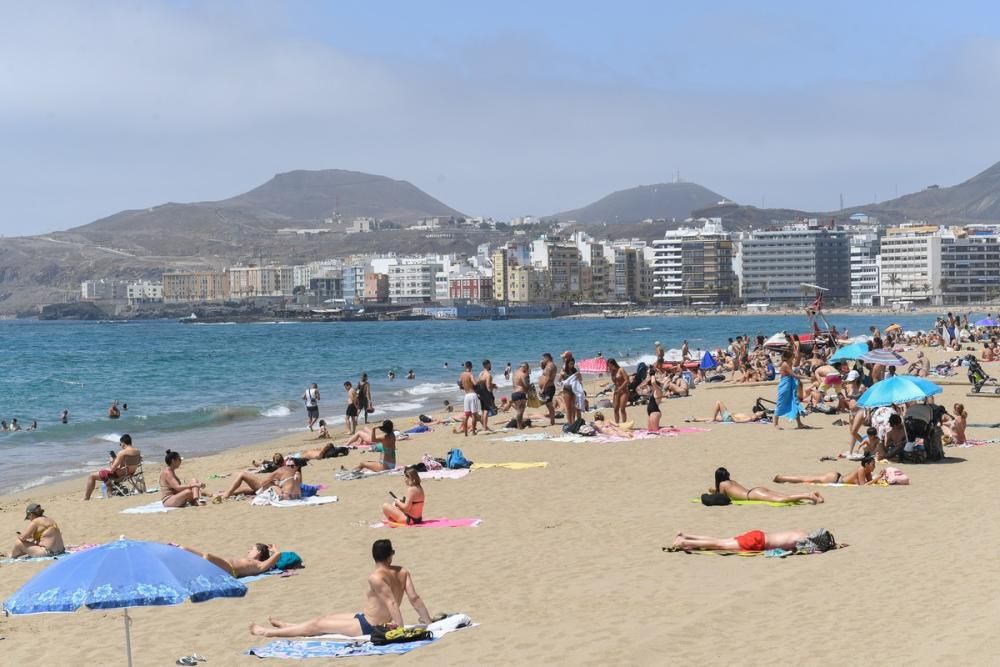 La fase 2 vuelve a llenar de vida Las Canteras