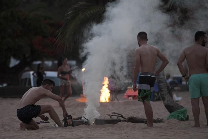 23/06/2017.SANTA CRUZ.Reportaje de las hogueras de San Juan..Playa Las Teresitas y Barranco de San Andrés..Fotos: Carsten W. Lauritsen