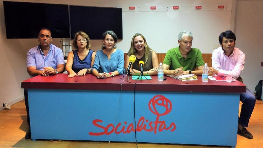 San Ginés se queda en minoría tras la marcha de los cinco consejeros del PSOE