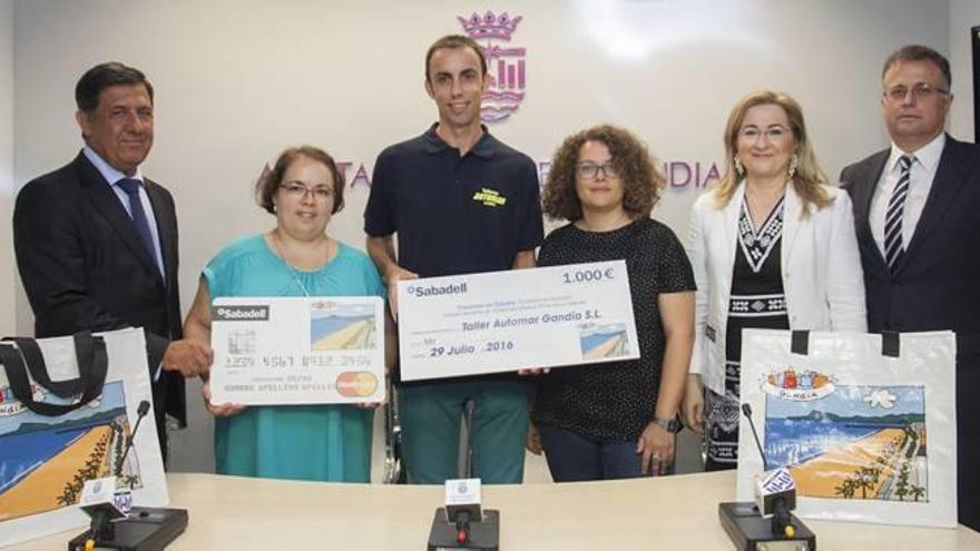 Carmen Martínez y el taller Automar ganan en la campaña «Creemos en Gandia» de Banco Sabadell