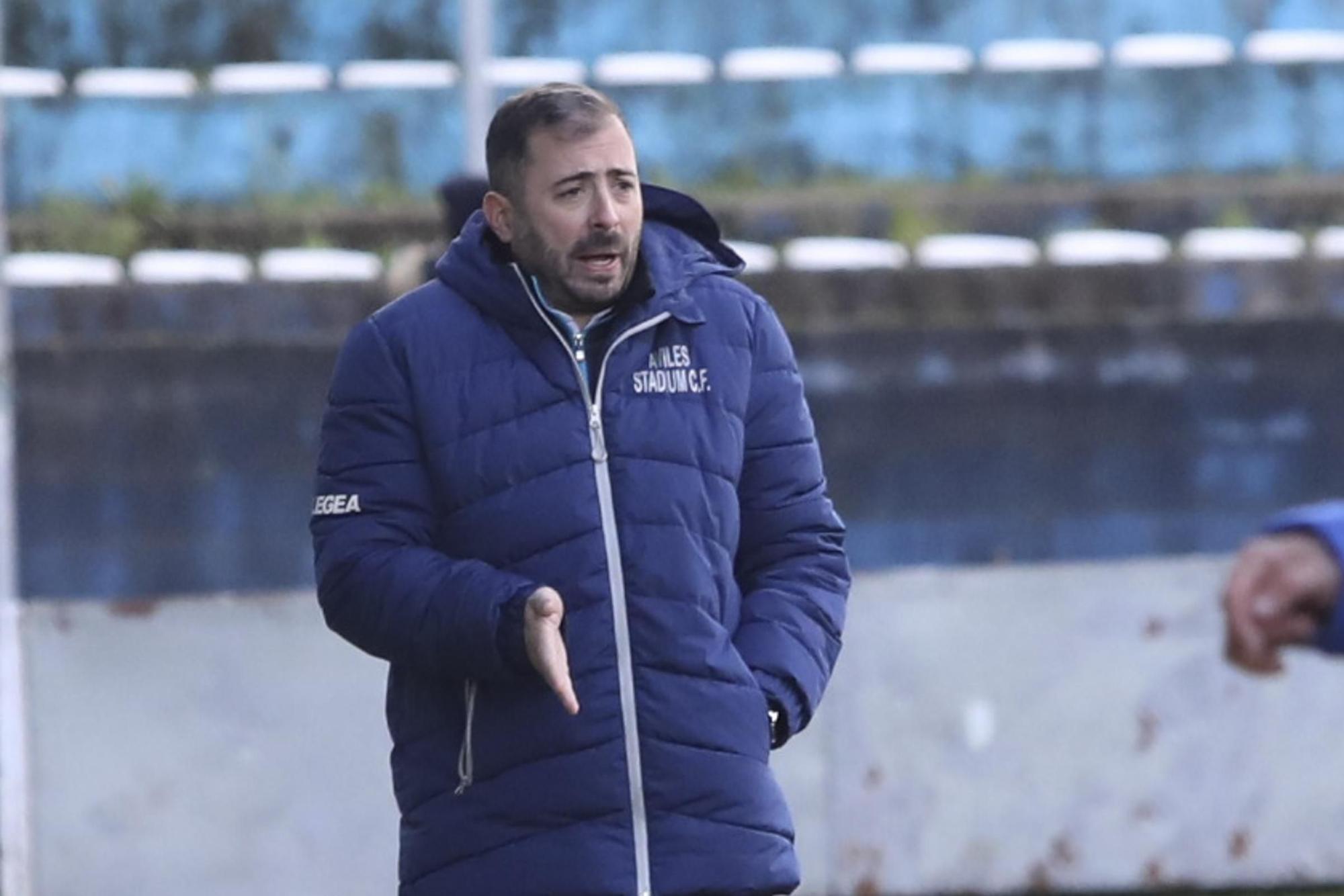 Real Avilés-Avilés Stadium en el Suárez Puerto (3-0)