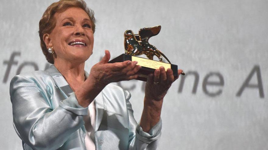 Julie Andrews recoge el LeÃ³n de Oro honorÃ­fico