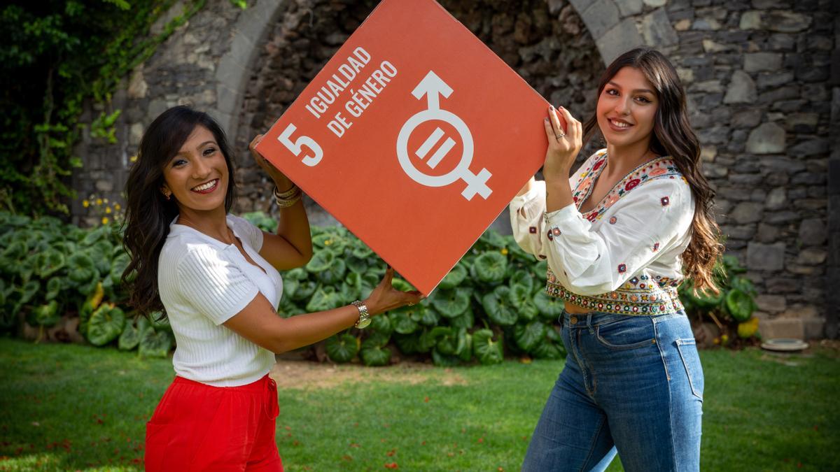 En la imagen superior, Valeria Payán Vargas y Lorena Ascanio Liria, cofundadoras de la asociación Iguálate.