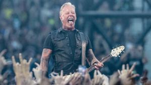 Metallica canta en su concierto de Madrid, yo soy español, al proclamarse España campeona de la Eurocopa