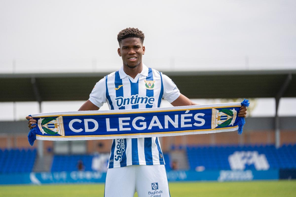 Marvel, exjugador del Córdoba CF y actual futbolista del Leganés, en Butarque.