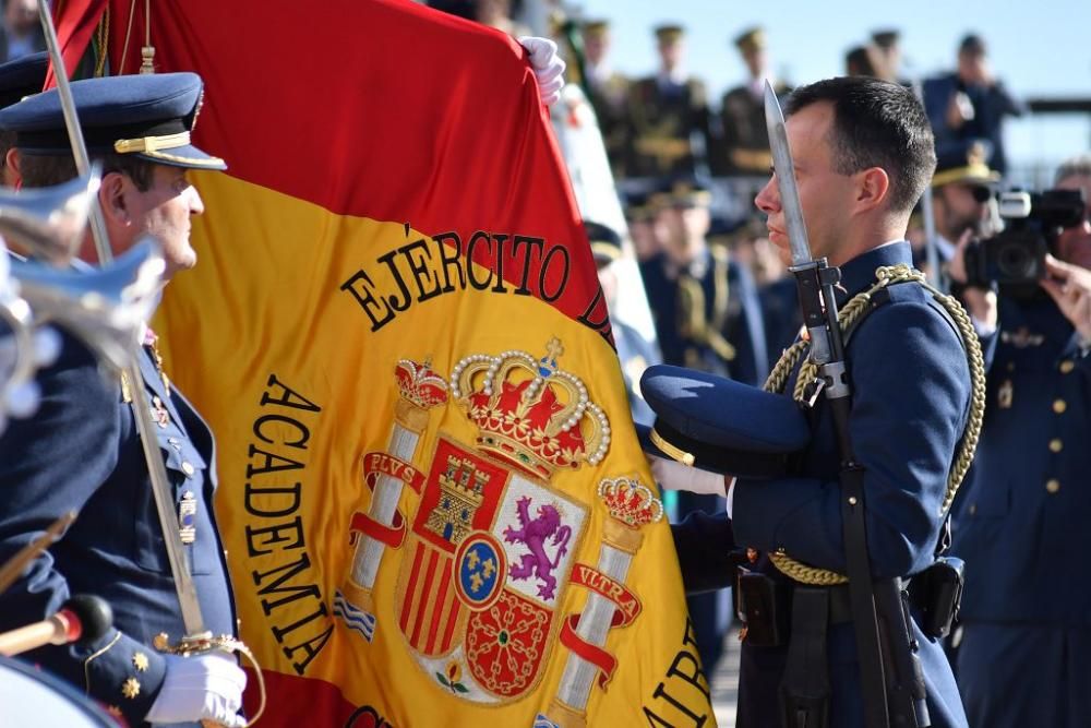 Acto de jura de bandera en la Academia General del Aire