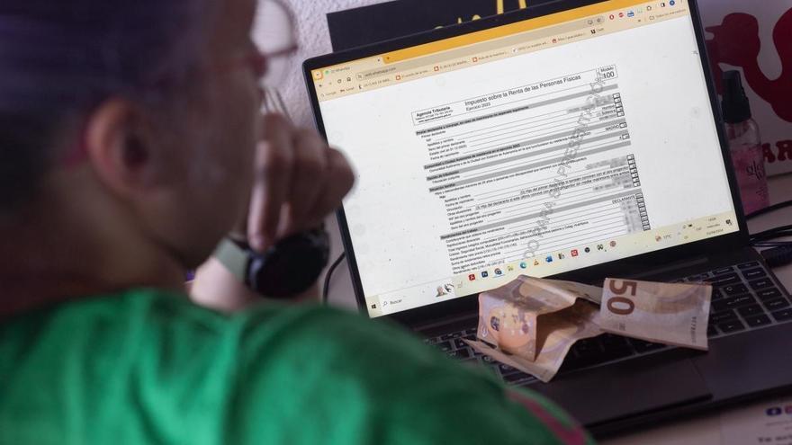 Dónde pedir cita en Canarias para hacer la Declaración de la Renta 2023-2024 en las oficinas de la Agencia Tributaria