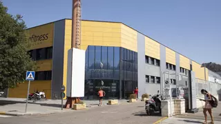 El gigante de los gimnasios 'low cost' asume el mayor centro deportivo de Xàtiva