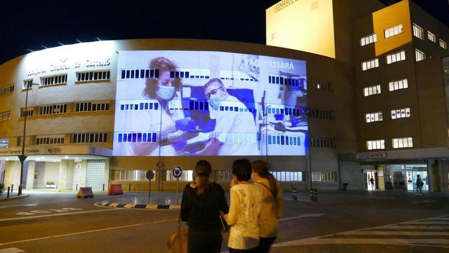 Homenajean a los sanitarios con una proyección sobre el Hospital General de Castellón