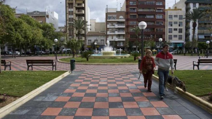 Chapuza en la plaza de Benalúa