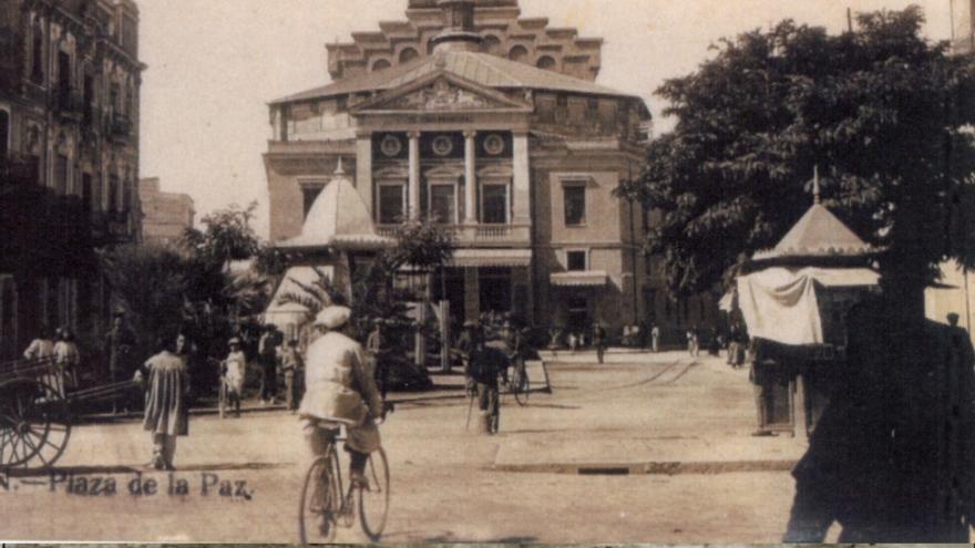 Una plaza con mucha historia: Los cambios hasta el 2023 de la Plaza la Paz de Castelló