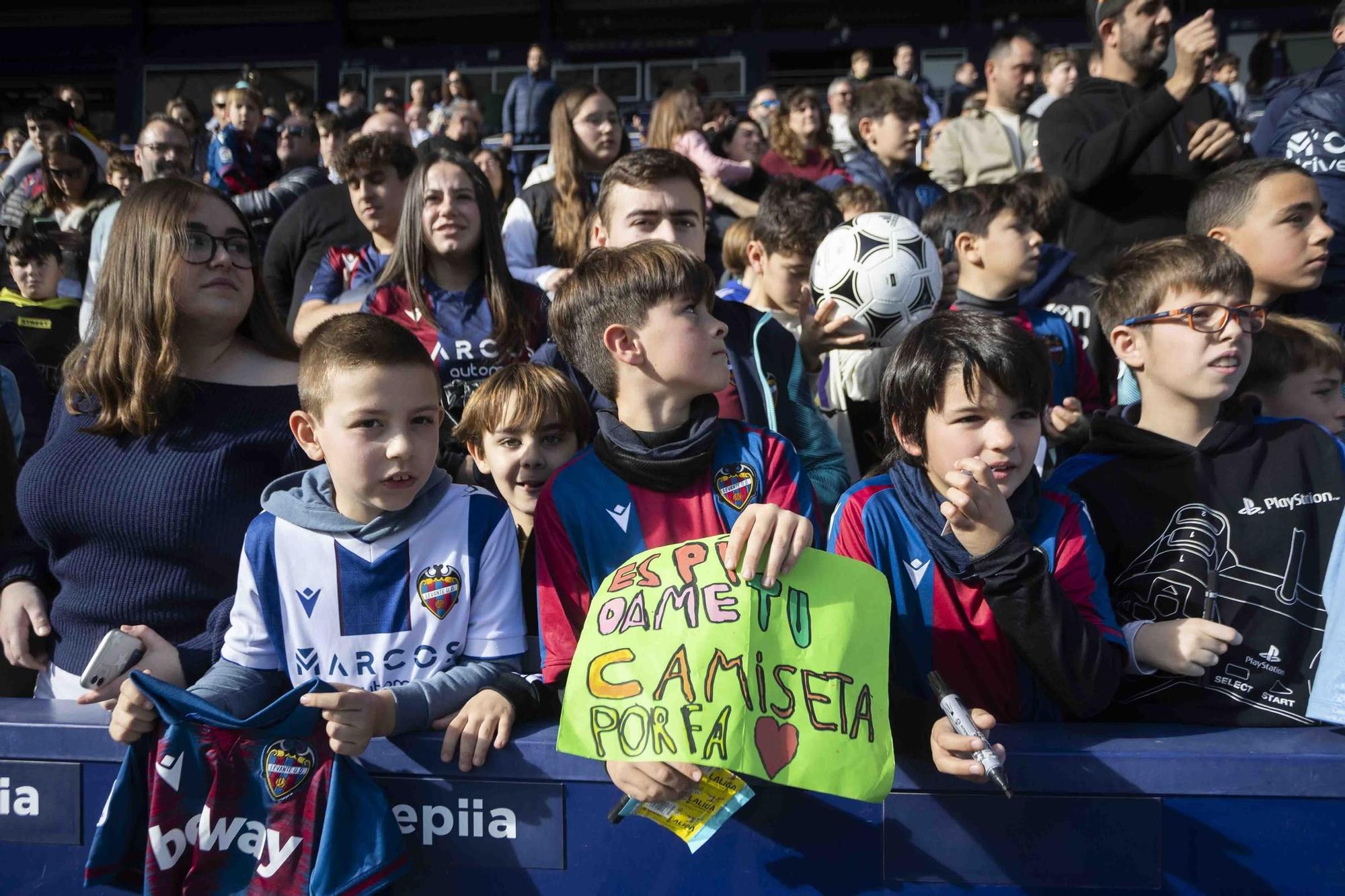 Puertas abiertas entrenamiento Levante