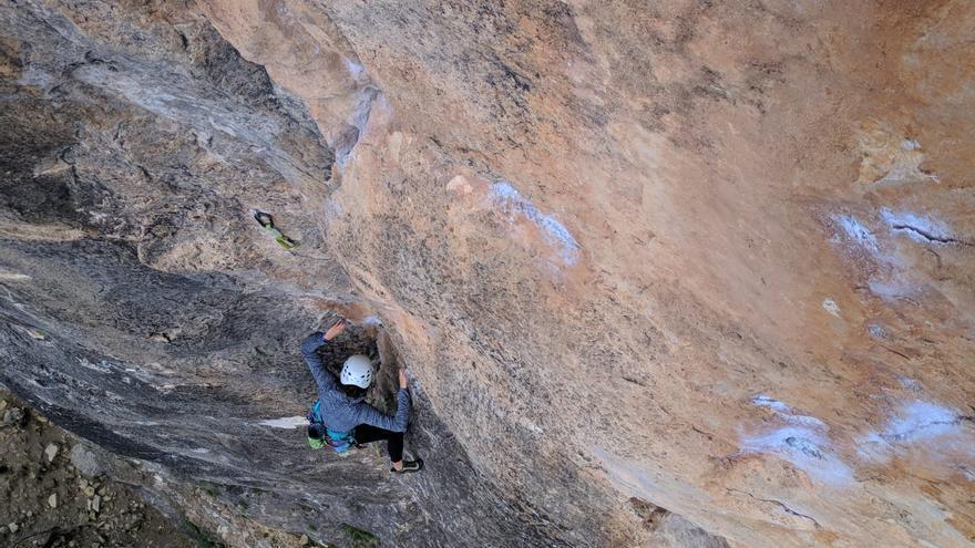 Mujeres a la conquista de la montaña: el reto de construir espacios libres de paternalismo.