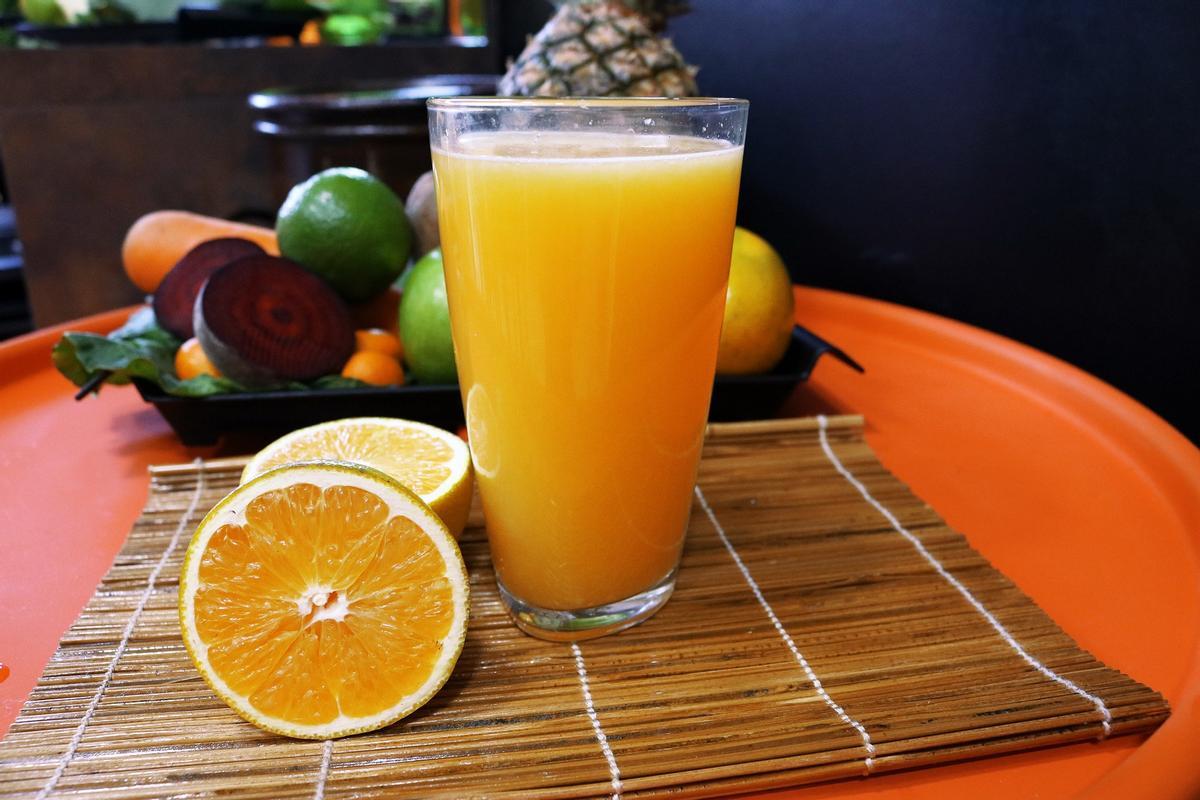 ¿Pierde las vitaminas el zumo de naranja si no se toma inmediatamente?