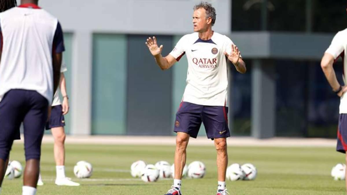 Luis Enrique, en una imagen de un entrenamiento en el Campus de Poissy