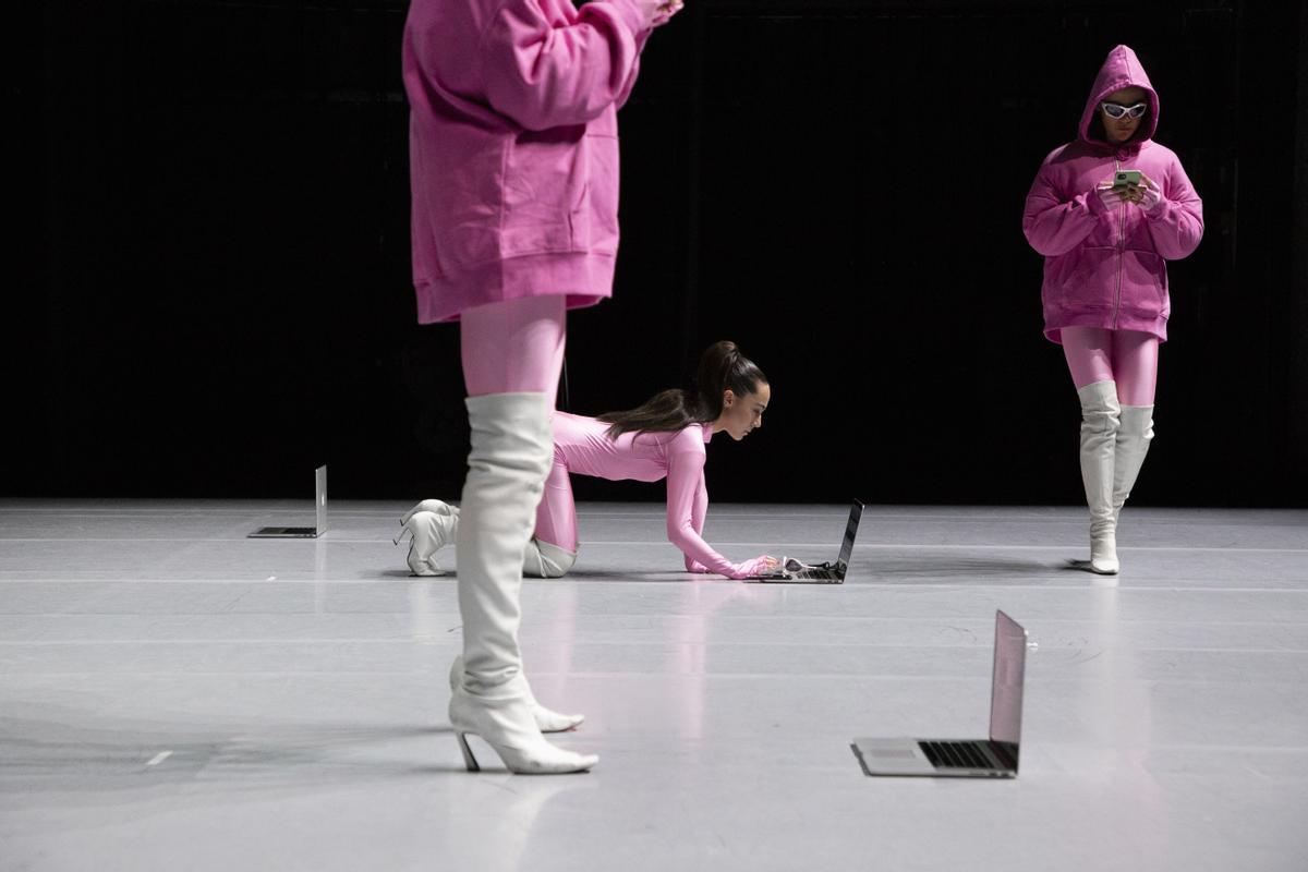 La obra de danza contemporánea 'Solas', de Candela Capitán